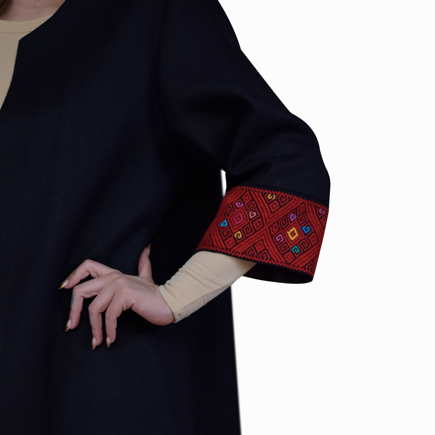 Saco Negro Manga 3/4 Brocado Rojo Larrainzar