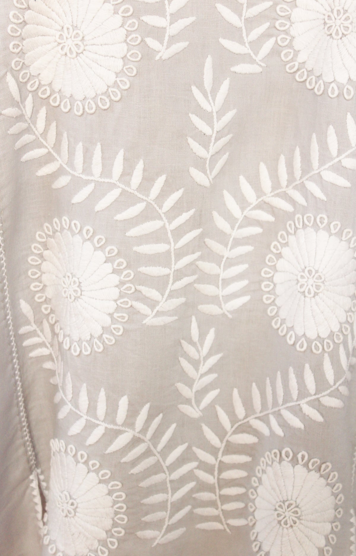 Blusa larga lino, bordado Aguacatenango. Gris claro