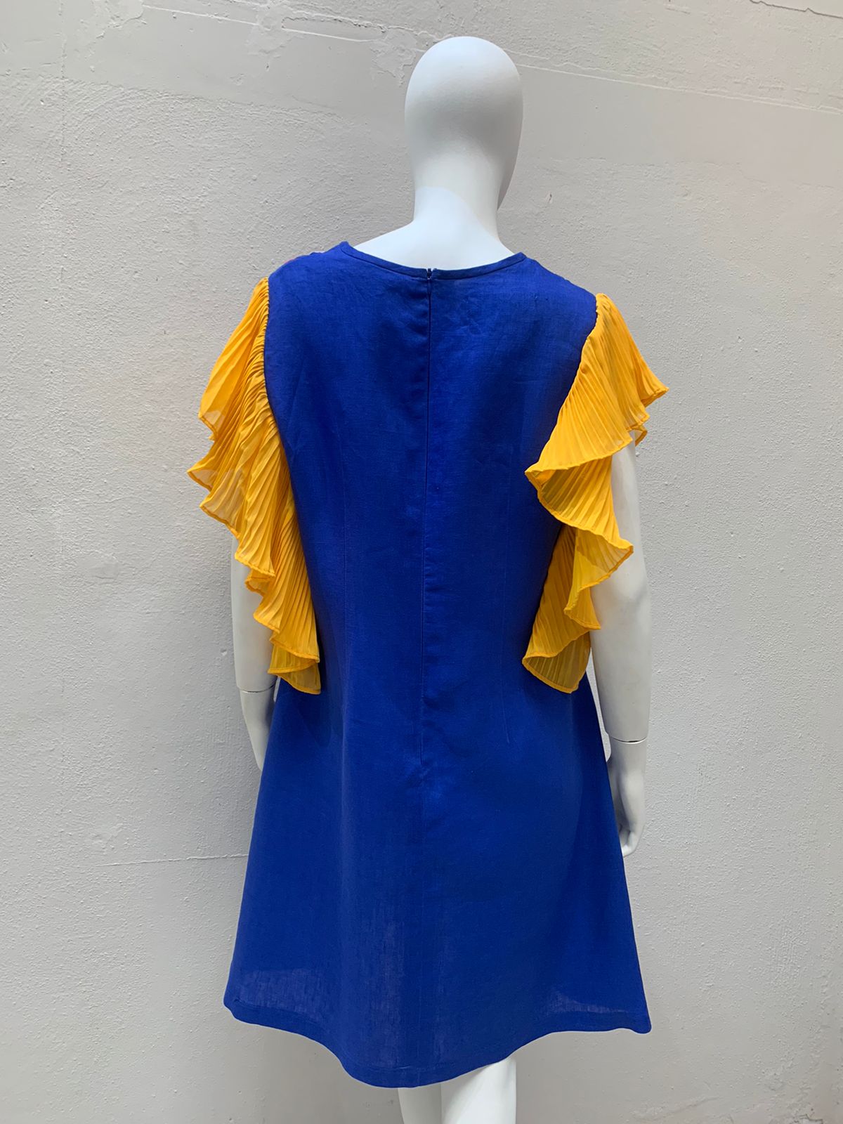 Vestido Lino Manga Plisada Bordado Cuernavaca