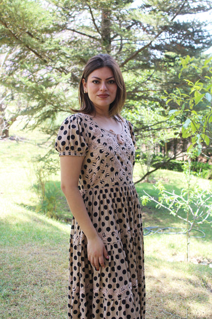 Vestido tradicional Aguacatenango. Beige