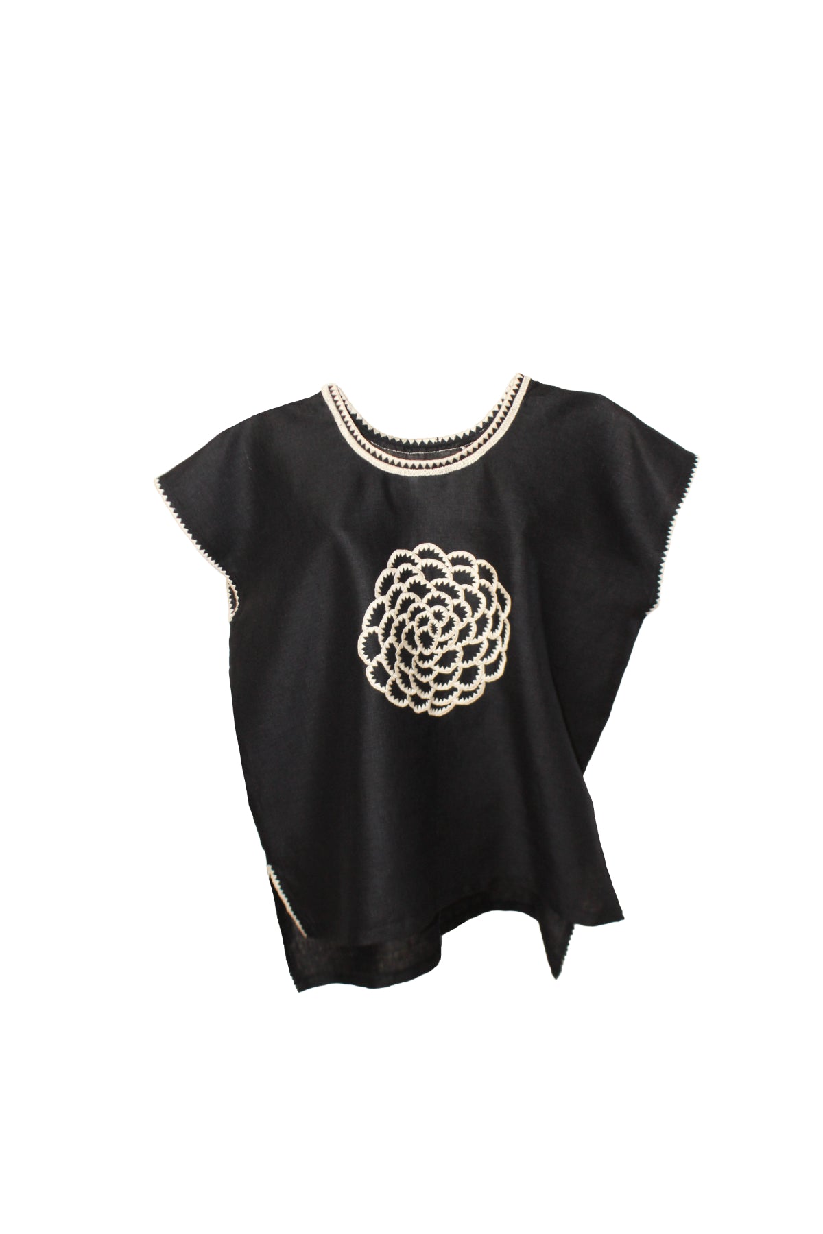 Blusa Chiapas Crisantemo en color negro