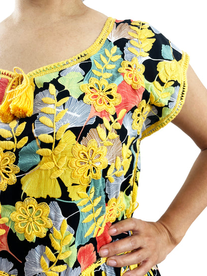 Vestido tradicional Aguacatenango hojas ginkgo biloba Amarillo