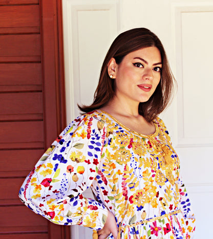 Vestido tradicional Aguacatenango Flores/ oro