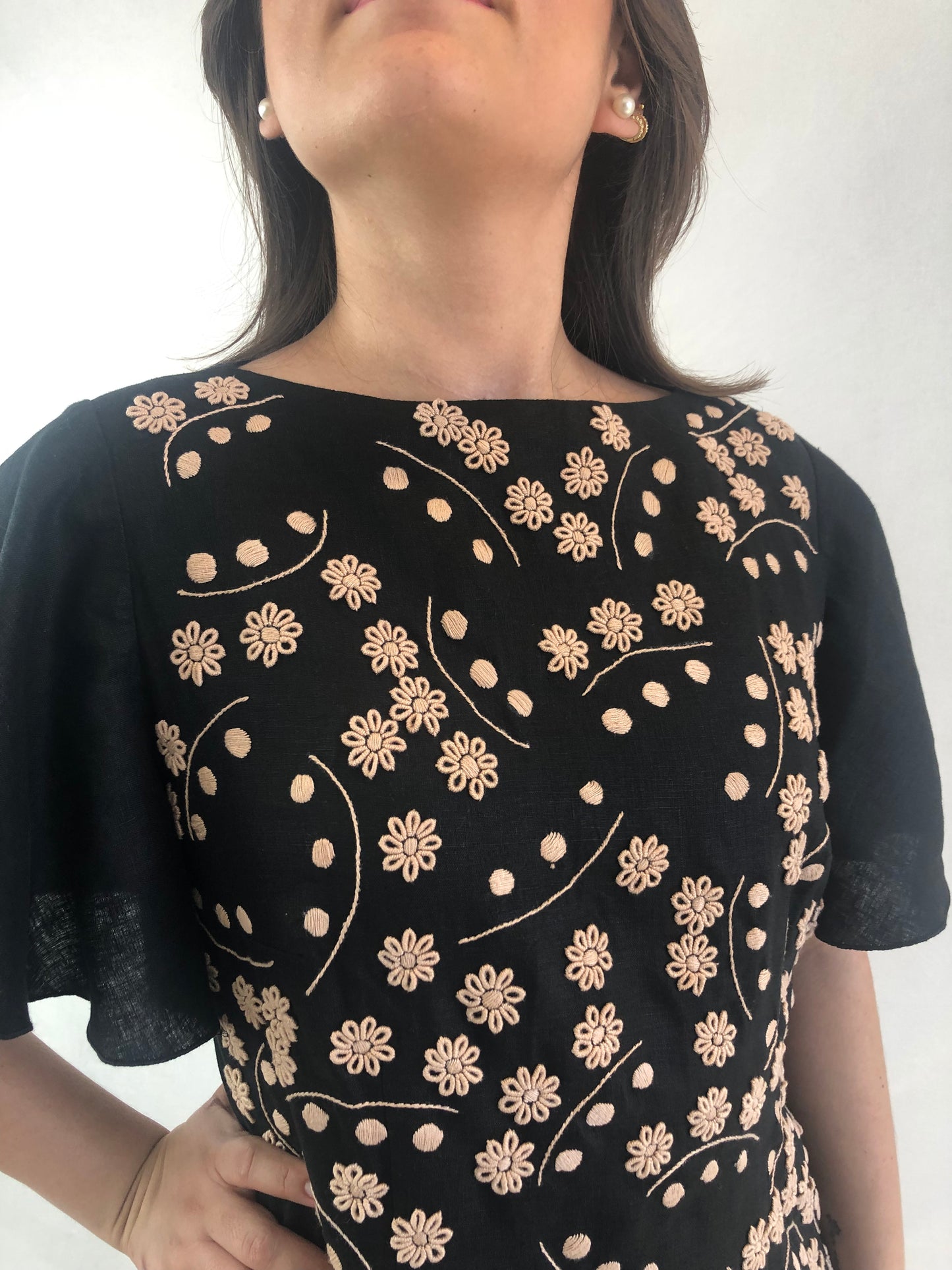 Vestido Chiapas de lino bordado a mano
