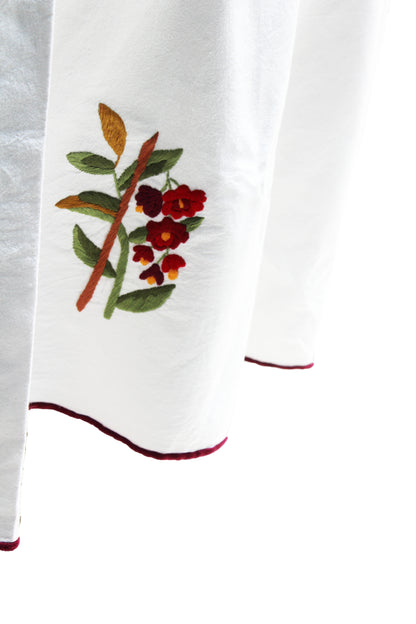 Mantel redondo Montebello (+ 8 servilletas).