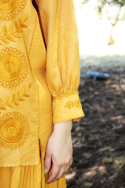 Blusa larga lino, bordado Aguacatenango. Mostaza