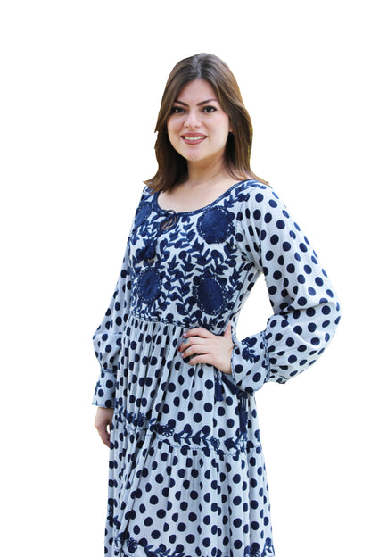 Vestido tradicional Aguacatenango. Gris plata