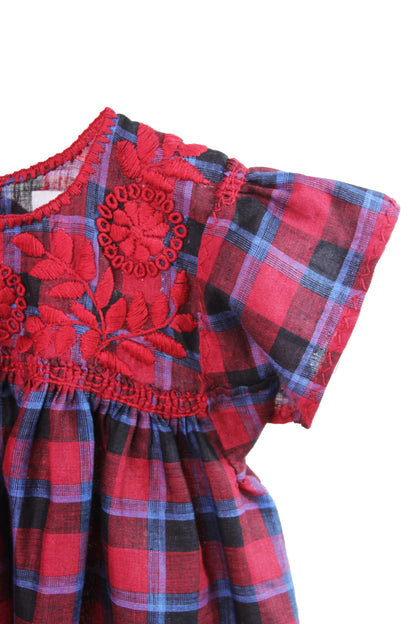 Vestido infantil de lino bordado Aguacatenango. Rojo