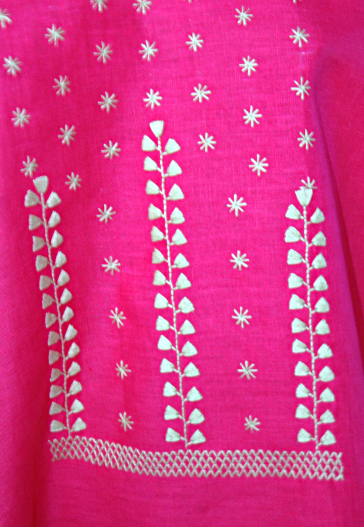 Blusa de lino bordada estrellitas