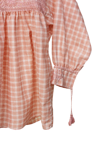 Blusa Aguacatenango Bolitas. Cuadros Salmón