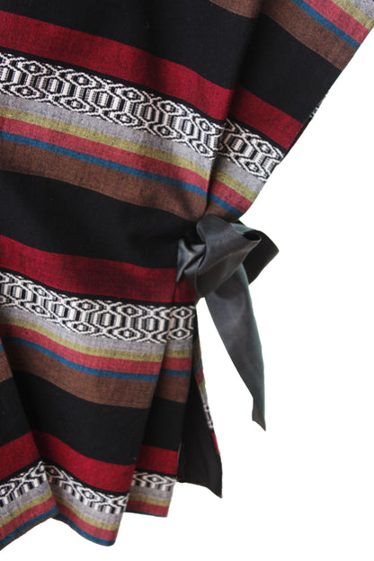 Blusa de telar artesanal. Moños