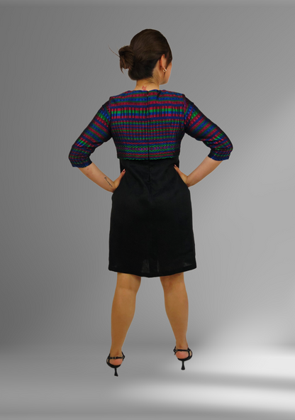 Vestido con bolero de Telar de Pedal, vista posterior en modelo.