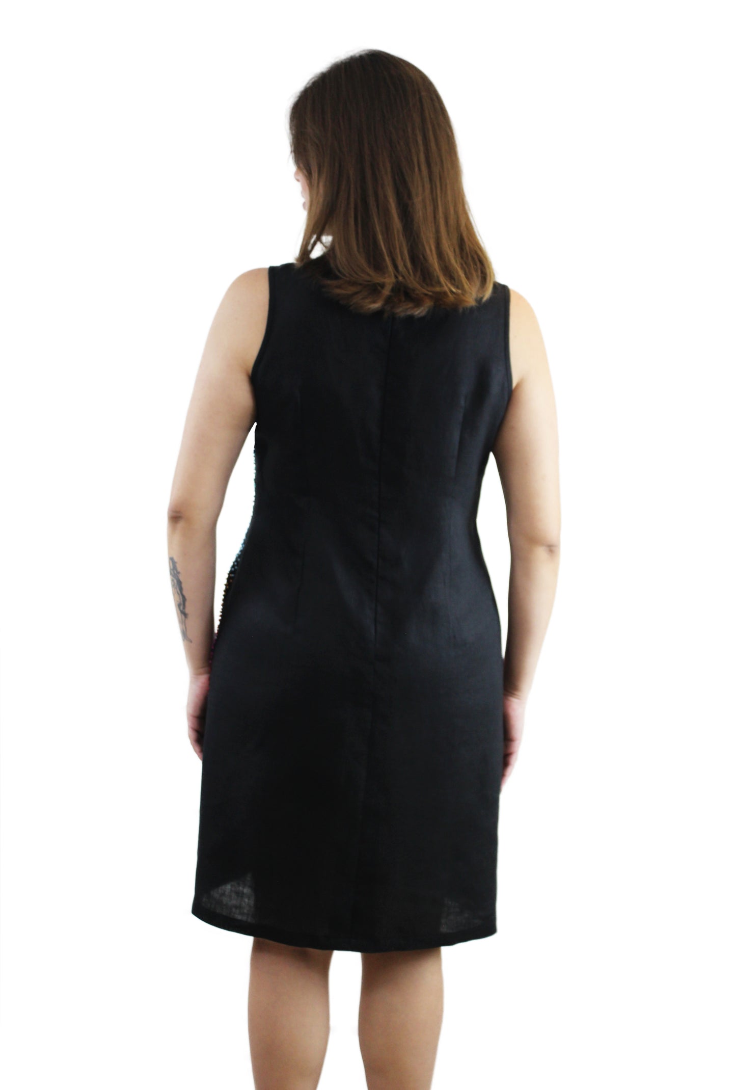 Vestido de lino arcoiris punto francés vista posterior.
